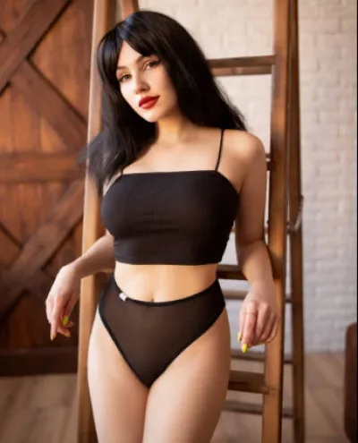 Alisa photo 1, european, athletic, black hair, 171 cm, 62 kg, Medium bust, Hong Kong