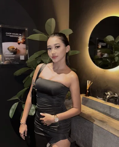 Rachelnaughty photo 1, asian, slim, black hair, 170 cm, 50 kg, Medium bust, Hong Kong