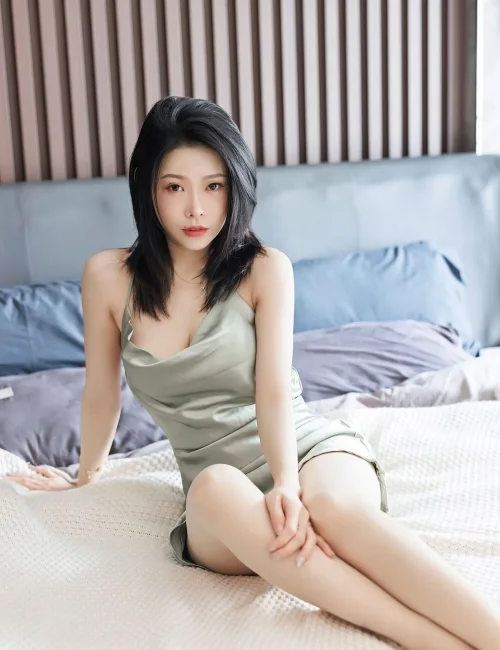 Libby photo 4, asian, athletic, black hair, 162 cm, 54 kg, Medium bust, Hong Kong