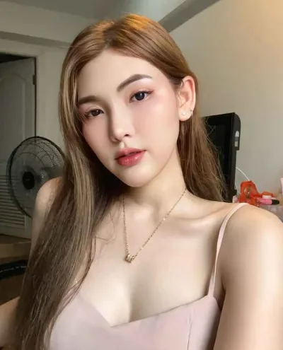 Linda photo 1, asian, slim, black hair, 165 cm, 49 kg, Large bust, Hong Kong