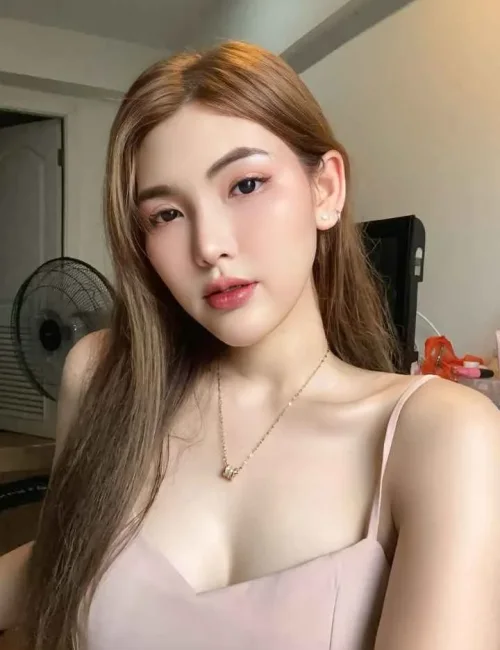 Linda photo 1, asian, slim, black hair, 165 cm, 49 kg, Large bust, Hong Kong