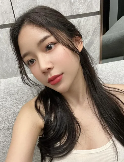 Lita photo 5, asian, slim, black hair, 169 cm, 50 kg, Large bust, Hong Kong