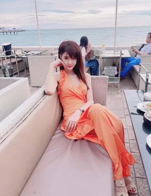 Miki photo 1, asian, athletic, brunette, 173 cm, 57 kg, Small bust, Hong Kong