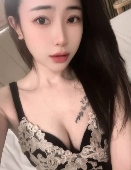 Amy photo 3, asian, athletic, black hair, 150 cm, 48 kg, Medium bust, Hong Kong