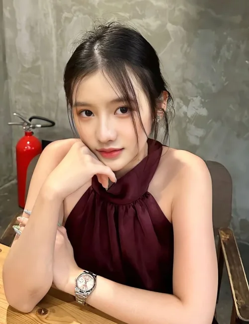 Indrii photo 4, asian, slim, black hair, 165 cm, 49 kg, Medium bust, Hong Kong