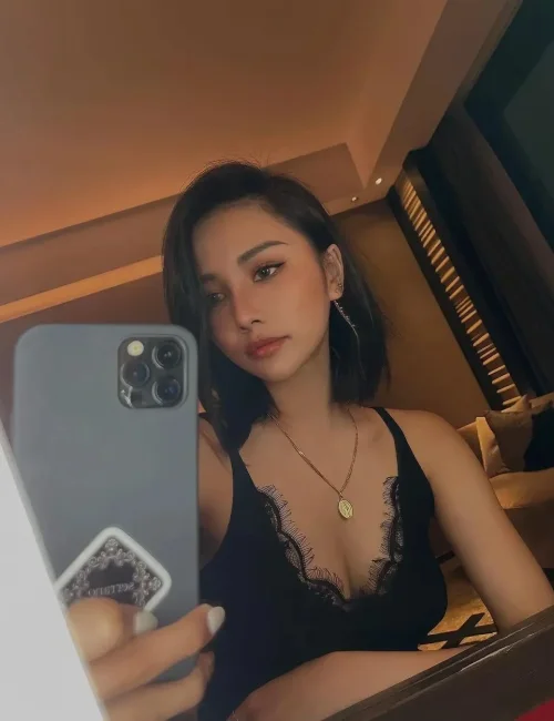 Una photo 3, asian, slim, brunette, 163 cm, 48 kg, Medium bust, Hong Kong