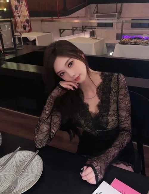 Coco photo 3, asian, slim, black hair, 168 cm, 48 kg, Large bust, Hong Kong