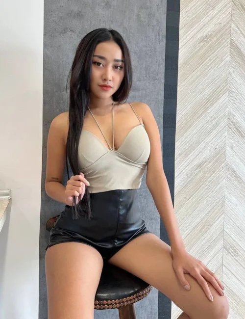 Amara photo 4, asian, slim, black hair, 174 cm, 52 kg, Large bust, Hong Kong