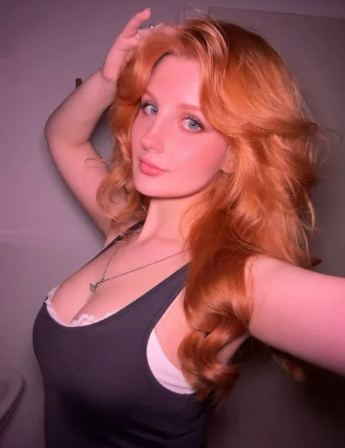 Nydia photo 4, european, athletic, red hair, 170 cm, 55 kg, Large bust, Hong Kong