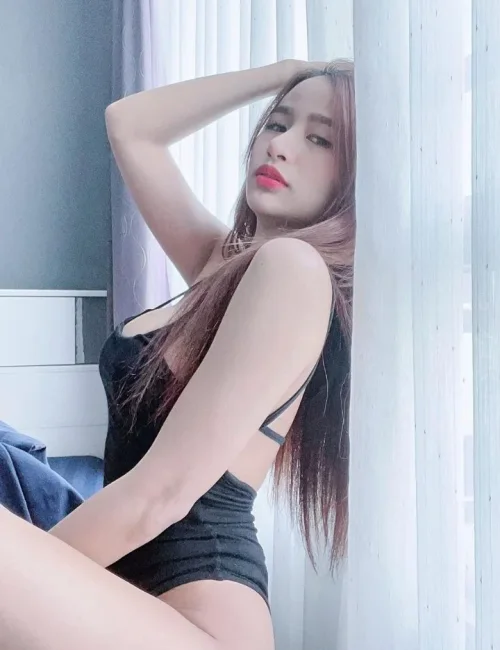 Ann photo 1, asian, slim, black hair, 166 cm, 48 kg, Large bust, Hong Kong