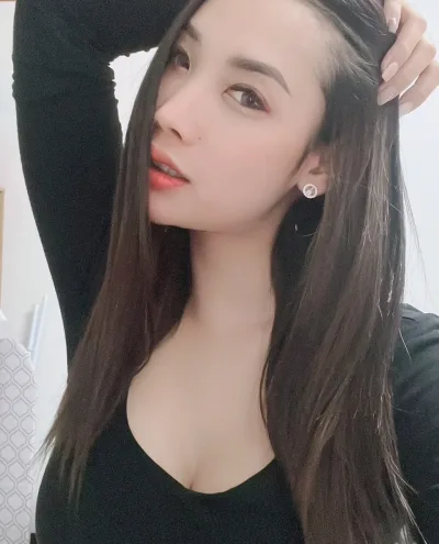 Vivian photo 1, asian, petite, brunette, 160 cm, 48 kg, Large bust, Hong Kong