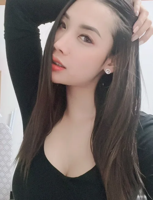 Vivian photo 1, asian, petite, brunette, 160 cm, 48 kg, Large bust, Hong Kong
