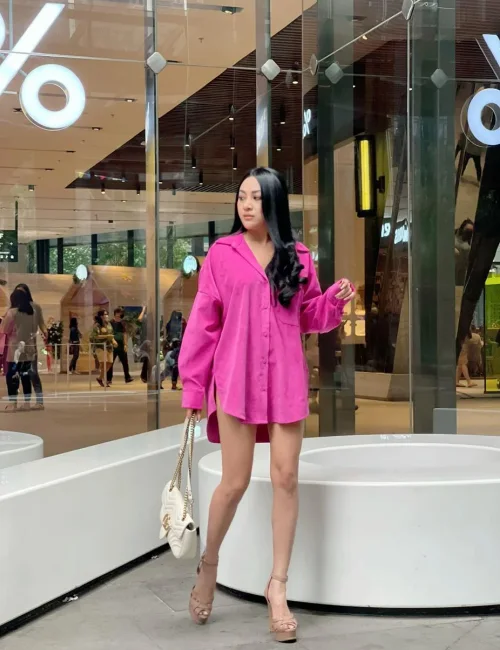 Felicia photo 4, asian, slim, black hair, 165 cm, 48 kg, Large bust, Hong Kong
