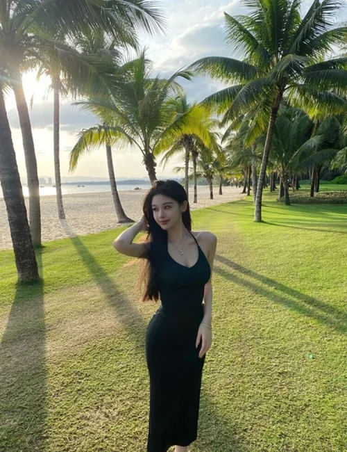 Mery photo 2, asian, slim, black hair, 170 cm, 48 kg, Extra Large bust, Hong Kong