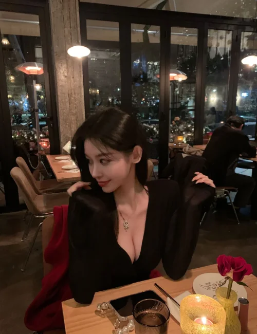 Mery photo 3, asian, slim, black hair, 170 cm, 48 kg, Extra Large bust, Hong Kong