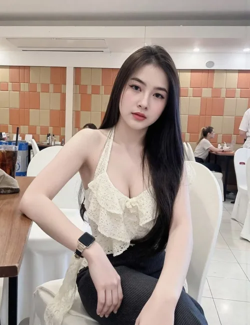Bilqis photo 1, asian, average, black hair, 156 cm, 60 kg, Large bust, Hong Kong