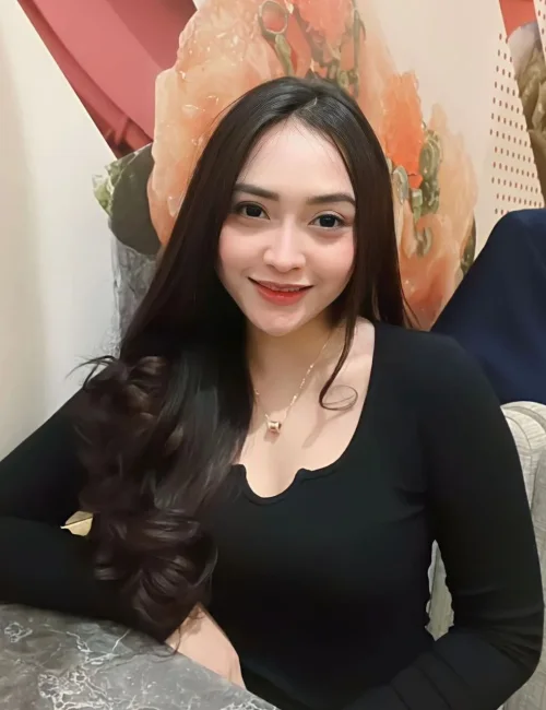 Reginaa photo 2, asian, slim, brunette, 165 cm, 49 kg, Medium bust, Hong Kong