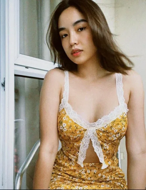 Mia photo 1, asian, athletic, brunette, 174 cm, 58 kg, Large bust, Hong Kong