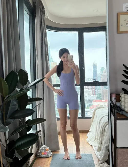 Apsara photo 1, asian, average, black hair, 168 cm, 67 kg, Small bust, Hong Kong