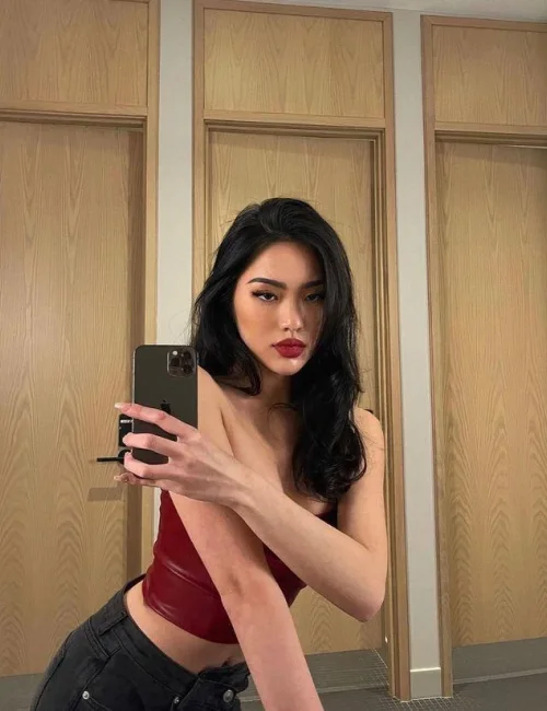 Yldz photo 3, asian, athletic, black hair, 168 cm, 54 kg, Medium bust, Hong Kong