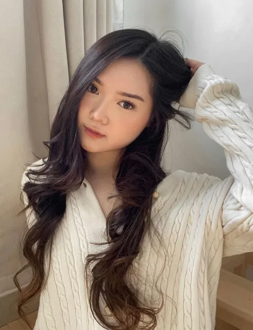Alena photo 2, asian, athletic, brunette, 160 cm, 55 kg, Small bust, Hong Kong
