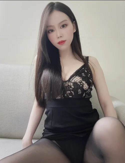 Jinjing photo 4, asian, slim, brunette, 168 cm, 49 kg, Large bust, Hong Kong