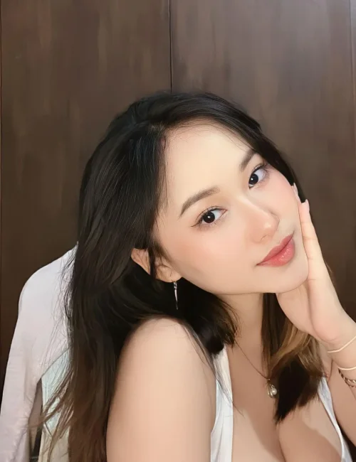 Sella photo 2, asian, petite, black hair, 162 cm, 50 kg, Extra Large bust, Hong Kong