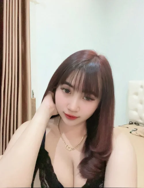 Chika photo 1, asian, slim, brunette, 168 cm, 49 kg, Large bust, Hong Kong