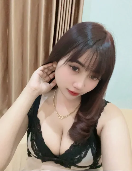 Chika photo 3, asian, slim, brunette, 168 cm, 49 kg, Large bust, Hong Kong