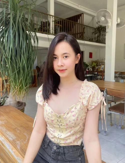 Monica photo 6, asian, slim, brunette, 150 cm, 35 kg, Medium bust, Hong Kong