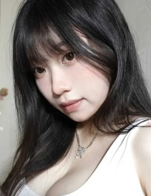Daiyu photo 1, asian, slim, black hair, 166 cm, 47 kg, Large bust, Hong Kong