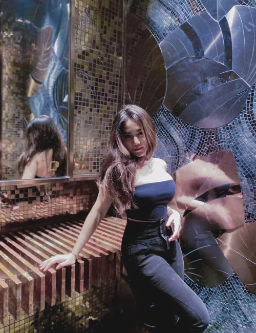 Aprilia photo 4, asian, slim, brunette, 168 cm, 50 kg, Medium bust, Hong Kong
