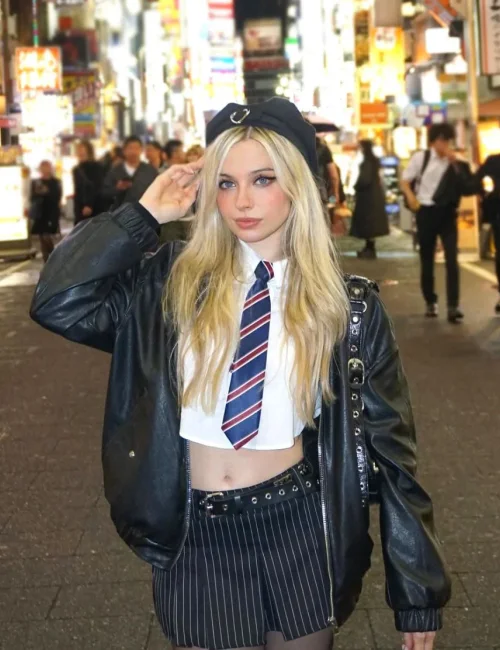 Odetti photo 5, european, athletic, blonde hair, 168 cm, 53 kg, Small bust, Hong Kong