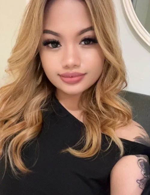 Ashila photo 10, asian, petite, blonde hair, 160 cm, 48 kg, Medium bust, Hong Kong