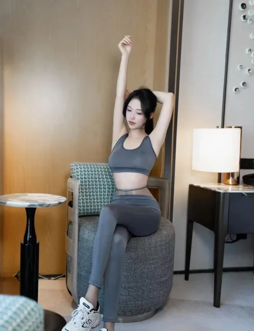 Vivi photo 4, asian, slim, black hair, 165 cm, 50 kg, Large bust, Hong Kong