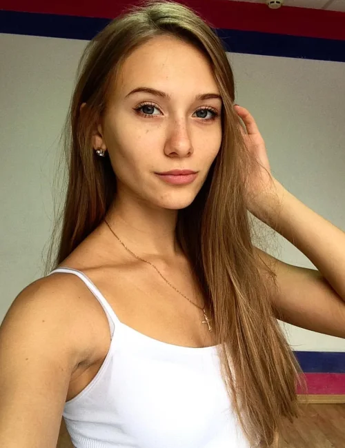 Darla photo 1, european, athletic, blonde hair, 169 cm, 53 kg, Medium bust, Hong Kong