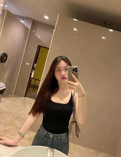 Fahiraaaa photo 2, asian, petite, brunette, 157 cm, 47 kg, Medium bust, Hong Kong
