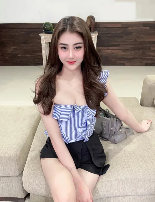Namisan photo 3, asian, slim, brunette, 165 cm, 49 kg, Medium bust, Hong Kong
