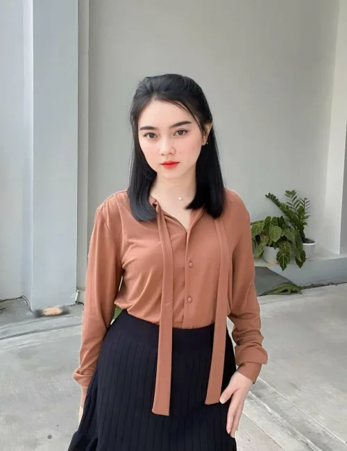 Lia photo 2, asian, athletic, black hair, 163 cm, 53 kg, Medium bust, Hong Kong