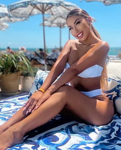 Sabrina photo 1, asian, petite, brunette, 162 cm, 51 kg, Large bust, Hong Kong
