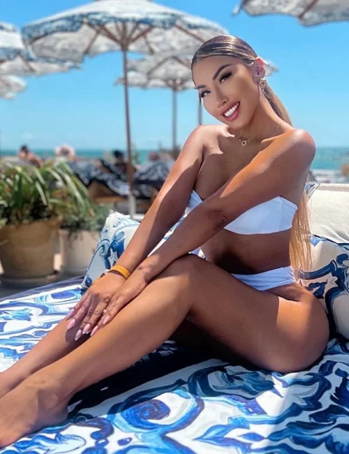 Sabrina photo 1, asian, petite, brunette, 162 cm, 51 kg, Large bust, Hong Kong