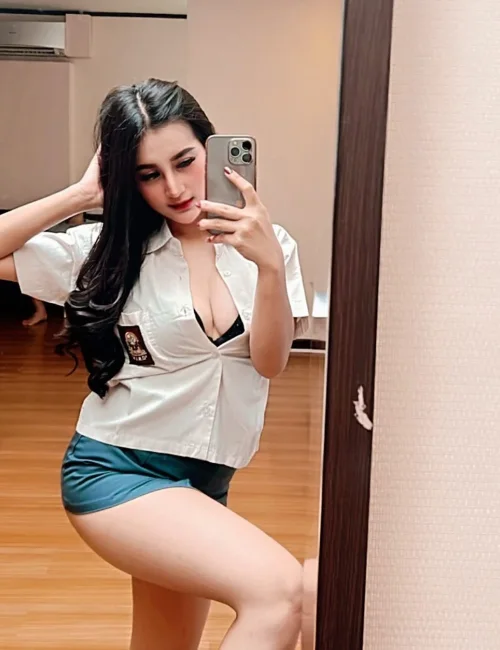 Lia photo 4, asian, slim, black hair, 159 cm, 46 kg, Medium bust, Hong Kong