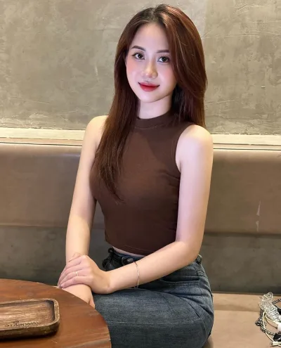 Bella Nora photo 1, asian, petite, black hair, 155 cm, 48 kg, Large bust, Hong Kong