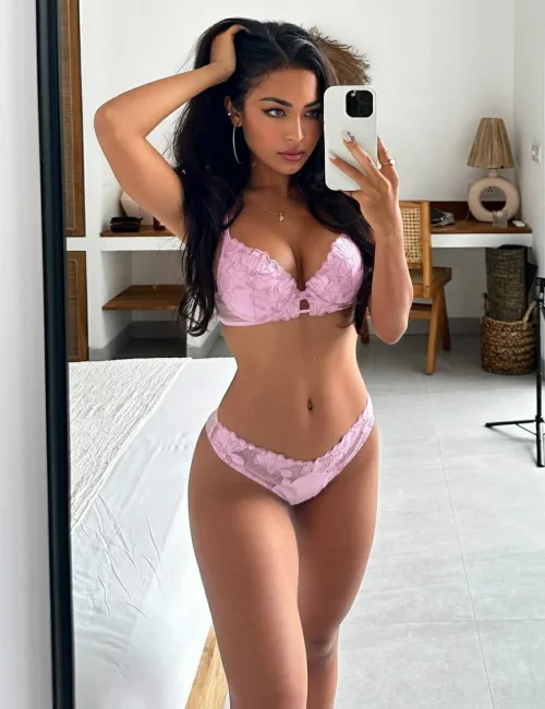 Bella Raya photo 5, asian, athletic, black hair, 165 cm, 52 kg, Large bust, Hong Kong