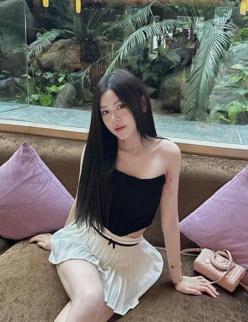 Indah Ria photo 7, asian, athletic, black hair, 163 cm, 52 kg, Small bust, Hong Kong