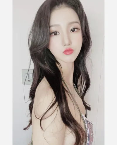 Dolly photo 1, asian, slim, black hair, 167 cm, 49 kg, Large bust, Hong Kong