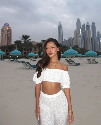 Shabnan photo 1, asian, busty, brunette, 153 cm, 68 kg, Small bust, Hong Kong