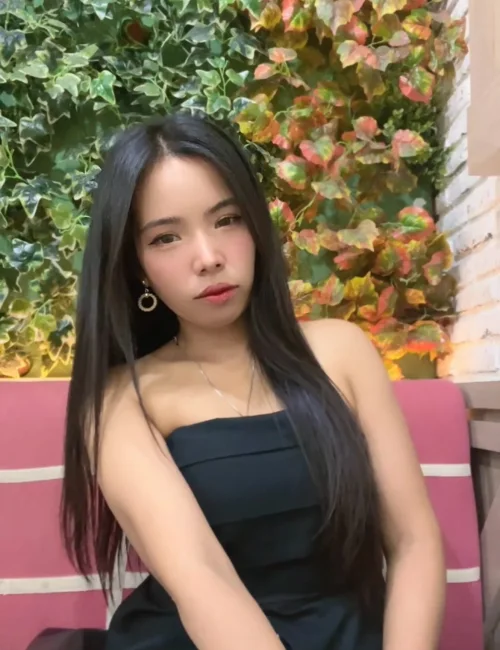 Nataali photo 5, asian, petite, black hair, 155 cm, 46 kg, Medium bust, Hong Kong