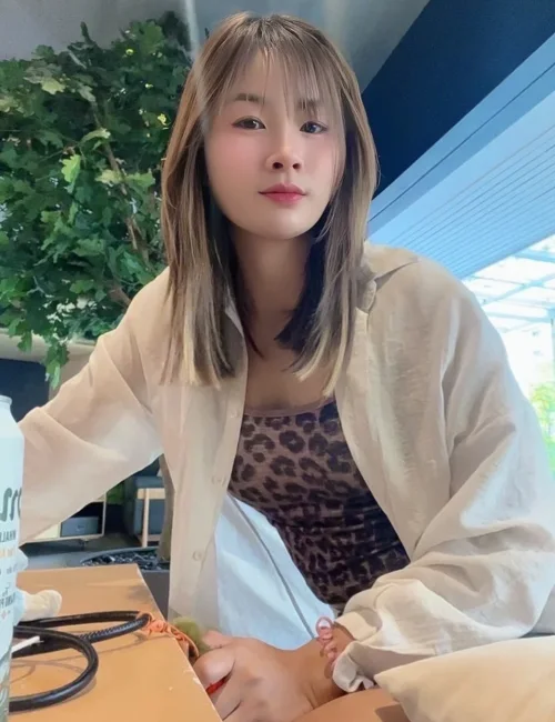 Marry Natural Boobs photo 4, asian, petite, brunette, 160 cm, 48 kg, Small bust, Hong Kong