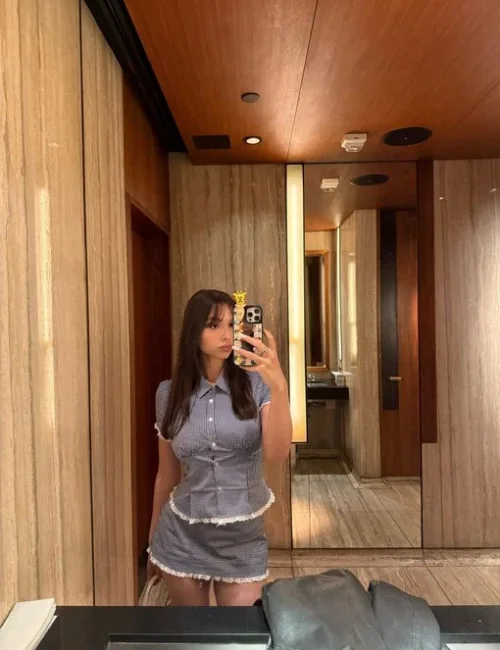 Jessy Flore photo 3, asian, athletic, brunette, 175 cm, 67 kg, Large bust, Hong Kong